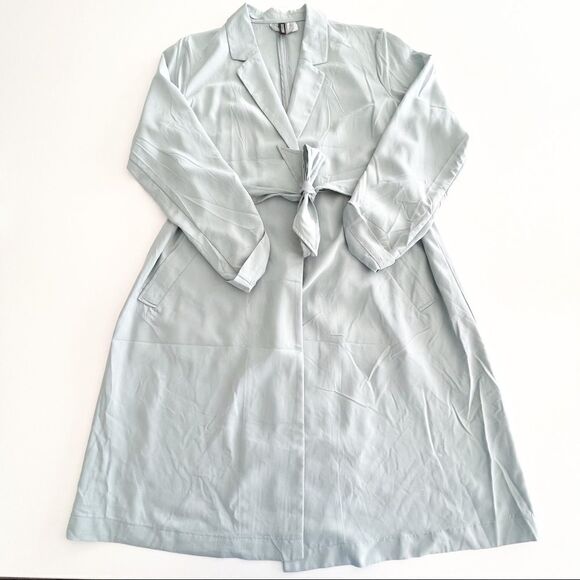 H&M // Divided // Dusty Green long lightweight coat // Size M // Never worn - Picture 2 of 7